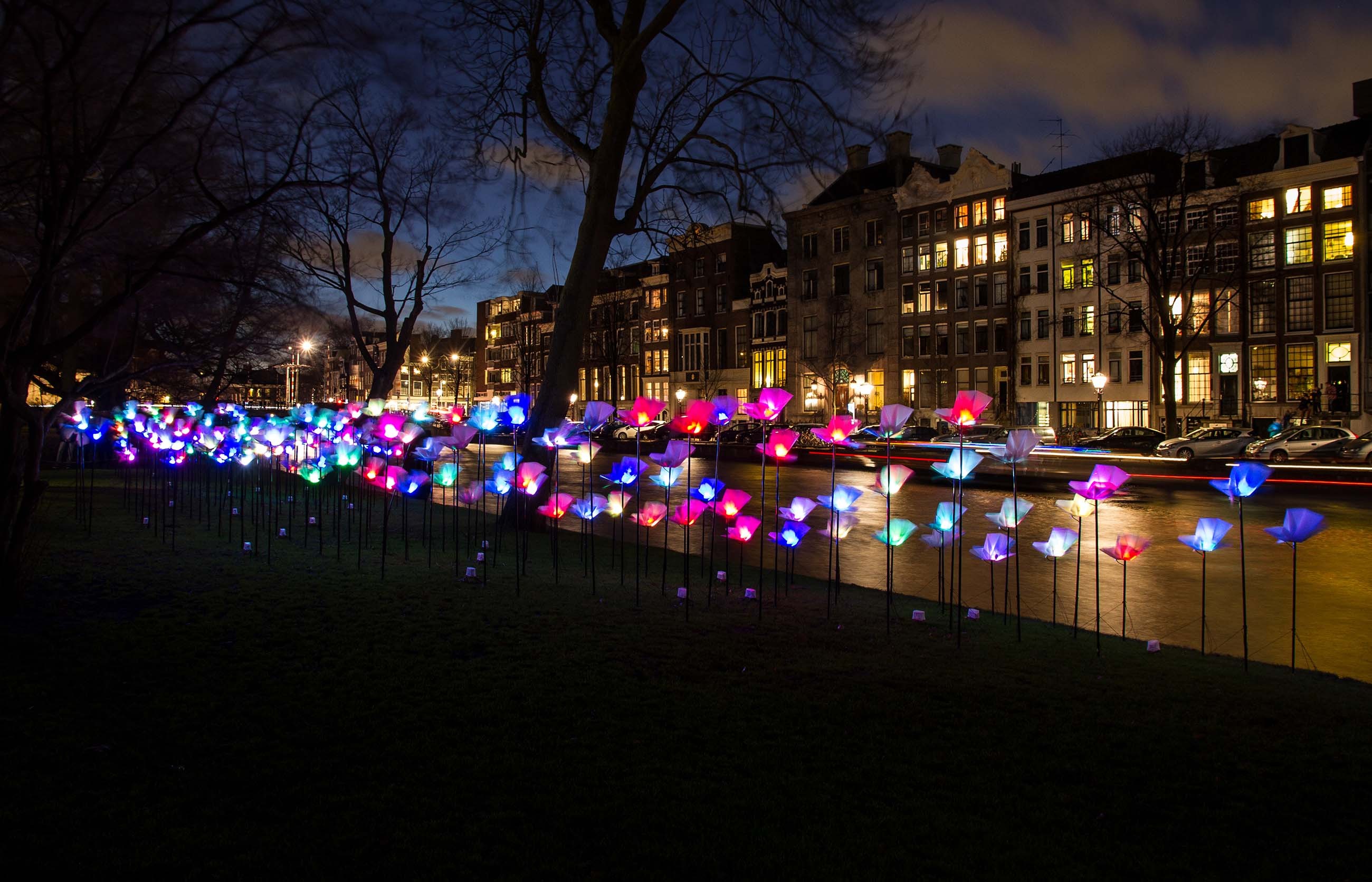 On-the-Wings-of-Freedom-Aether-Hemera-Amsterdam-Light-Festival