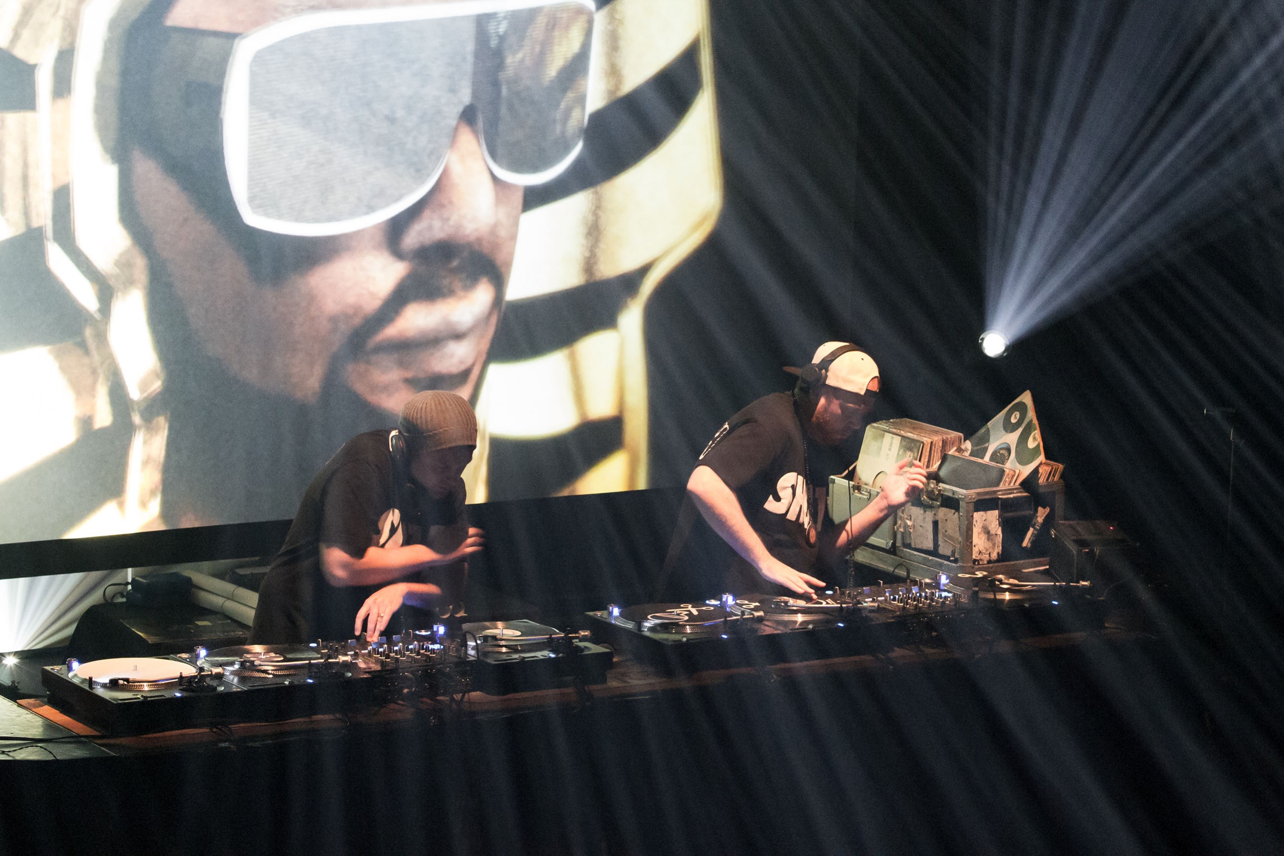 DJ-Shadow-Cut-Chemist-Renegades-of-Rhythm-Melkweg-Amsterdam